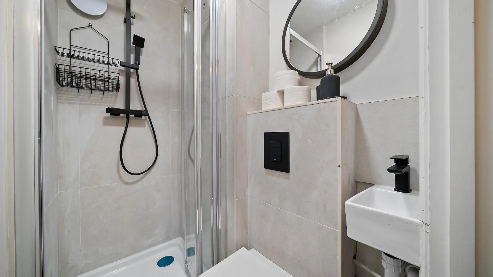 London Greenwich Zone 2 Apartment 5 Beds 2 Bath Free Parking
