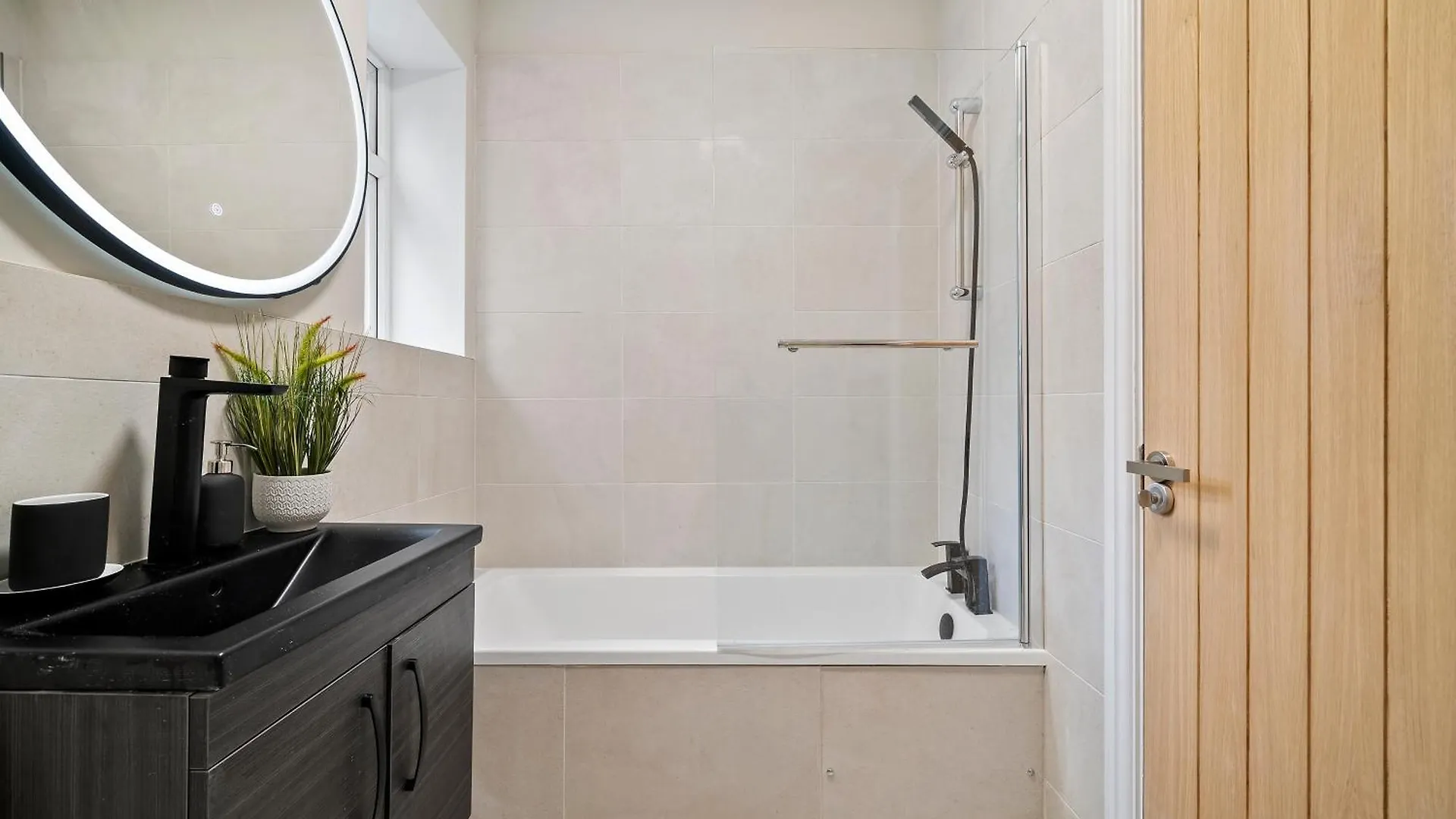 London Greenwich Zone 2 Apartment 5 Beds 2 Bath Free Parking United Kingdom